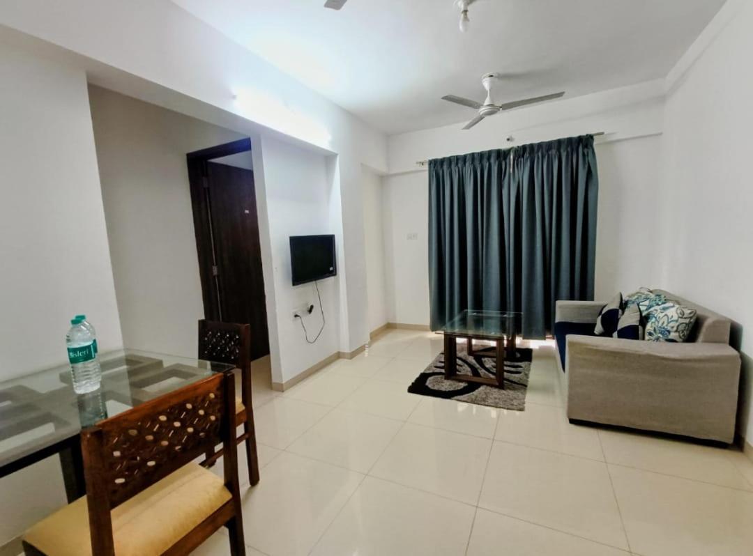 Ornate Service Apartments ปูเน่ ภายนอก รูปภาพ